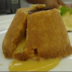 Petit gâteau de doce de leite