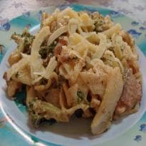 Penne com Brócolis e Bacon