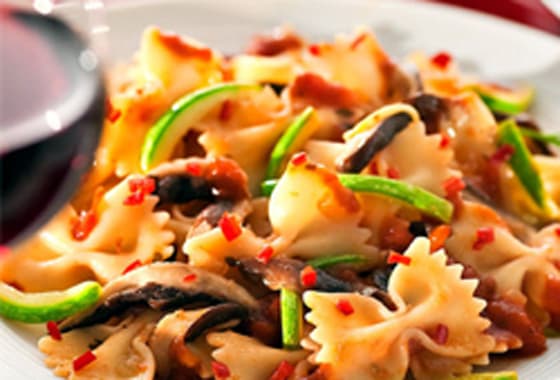 Macarrão Gravata ao Molho de Shiitake