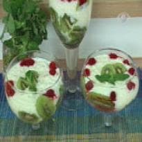 Arroz Doce com Leite de Coco e Morango