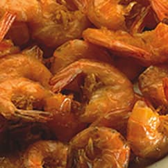 Camarão frito com casca