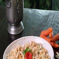 Salada de Macarrão Colorida