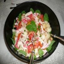 Salada de Macarrão com Kani