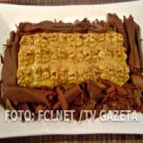 Torta gelada de nozes