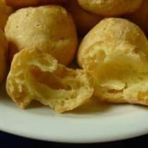 Gougères – pão de queijo francês