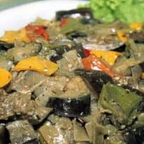 Salada Cozida de Berinjela e Pimentão