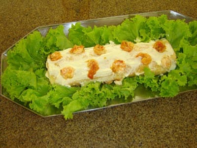 Pão de ló com camarão