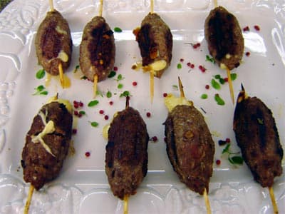 Kafta recheada com provolone