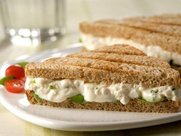 Pão com patê oriental