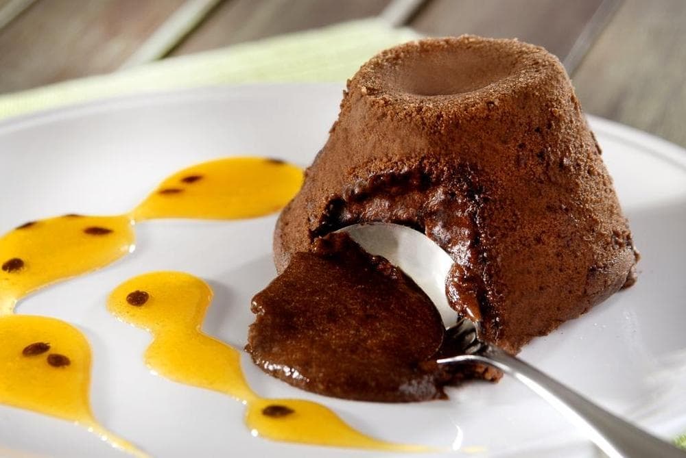 Petit Gateau com Maracujá