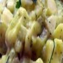 Salada com falsa maionese