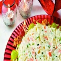 Salada com uvas e queijo