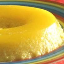 Quindão com gelatina de abacaxi