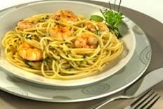 Spaghetti ao Molho de Camarão
