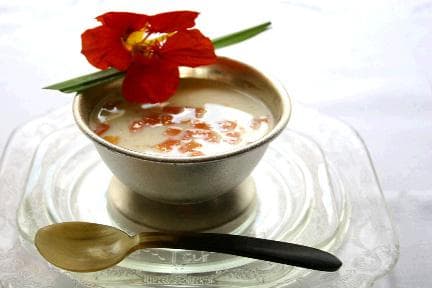 Sopa de Capim-Santo Com Papaia