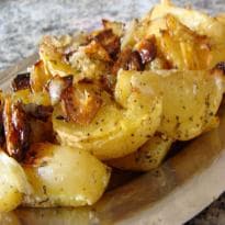 Batatas Temperadas e Assadas com Casca