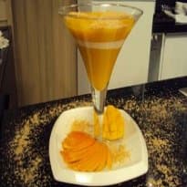 Mousse de manga e coco do Edu Guedes