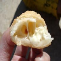 Bolinha de Milho com Queijo