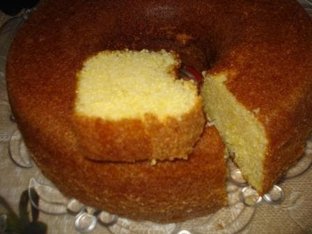 Bolo de leite de coco