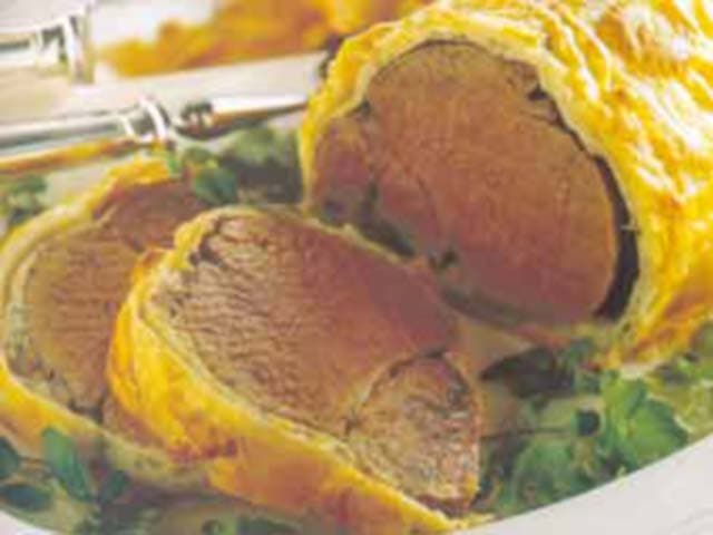 Filé elegante em crosta folhada