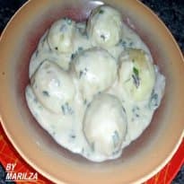 Batatas ao molho de requeijão e Salsinha