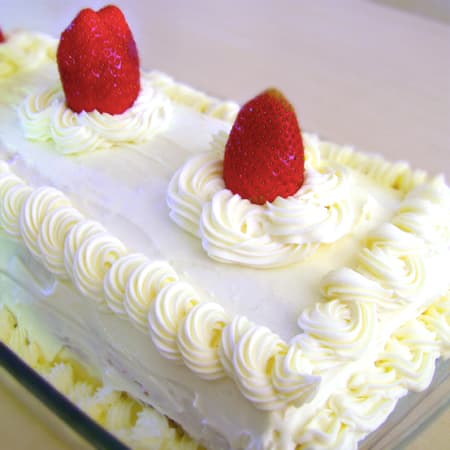 Rocambole de Festa com Morango