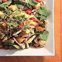 Salada de Frango, com Agrião e Pão Italiano