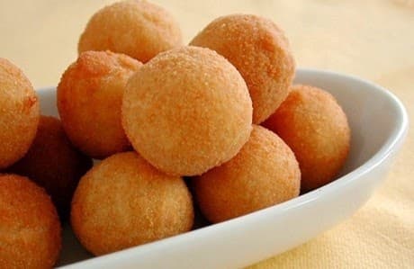 Bolinha de Queijo Prática