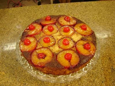 Torta de ameixas vermelhas frescas