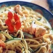 Espaguete com Abobrinha e Camarão