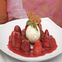 Morangos flambados