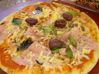 Pizza crocante de frigideira