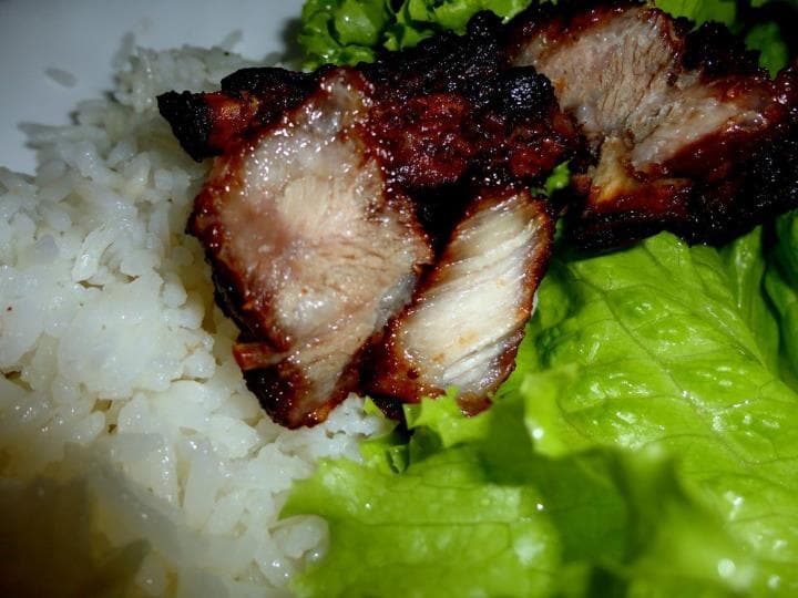 Costelinha de Porco ao Shoyo Fritas