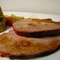 Carne assada ao vinho tinto