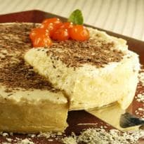 Torta de Chocolate Branco com Maracujá