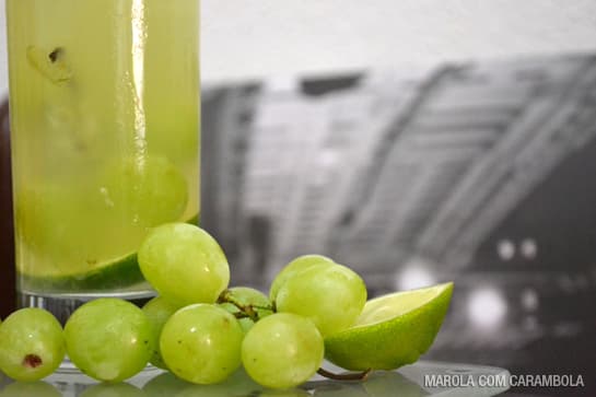 Caipirinha de Uva com Limão
