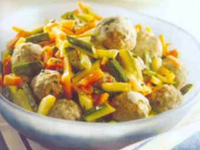 Almôndega deliciosa com legume e iogurte