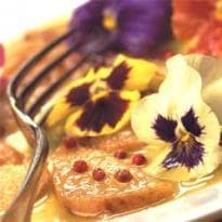 Molho de pêra com amor-perfeito