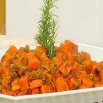 Picadinho de Carne com Molho de Tomate