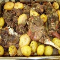 Pernil no Forno com Batatinhas