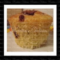 Muffin de laranja com gotas de chocolate
