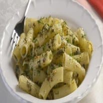 Macarrão na manteiga