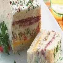 Sanduíche de Salame com Cobertura