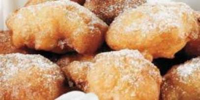 Bolinho de Arroz Doce com Uva Passas