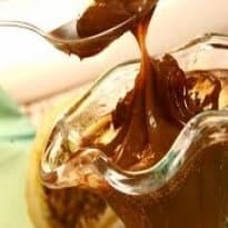 Ganashe de chocolate com maracujá