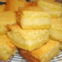 Bolo de Fubá Cremoso