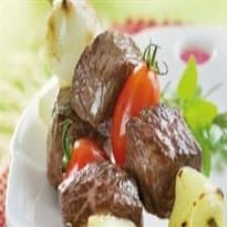 Espetinho de carne com mussarela de bufala