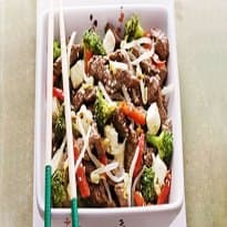 Tiras de Carne com Broto de Feijão