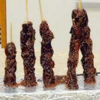 Espetinhos de Frutas e Doce com Chocolate