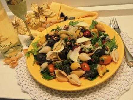 Salada Festiva com Molho de Agrião